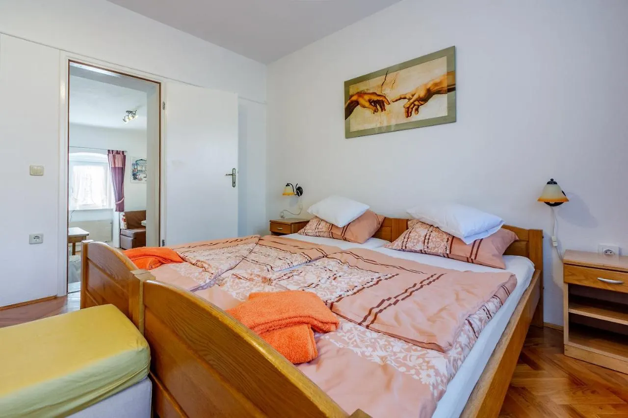 Apartments Villa 7 Crikvenica