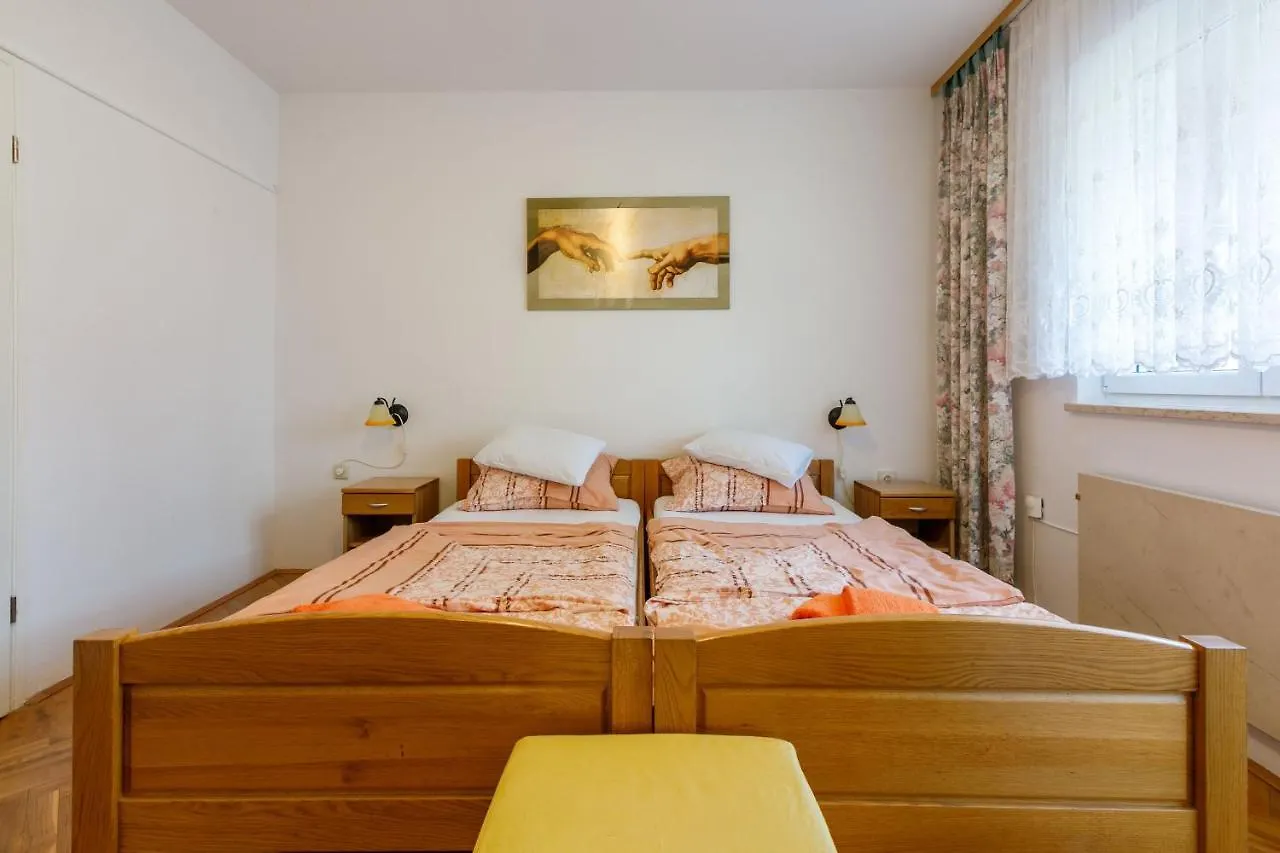 Apartments Villa 7 Crikvenica