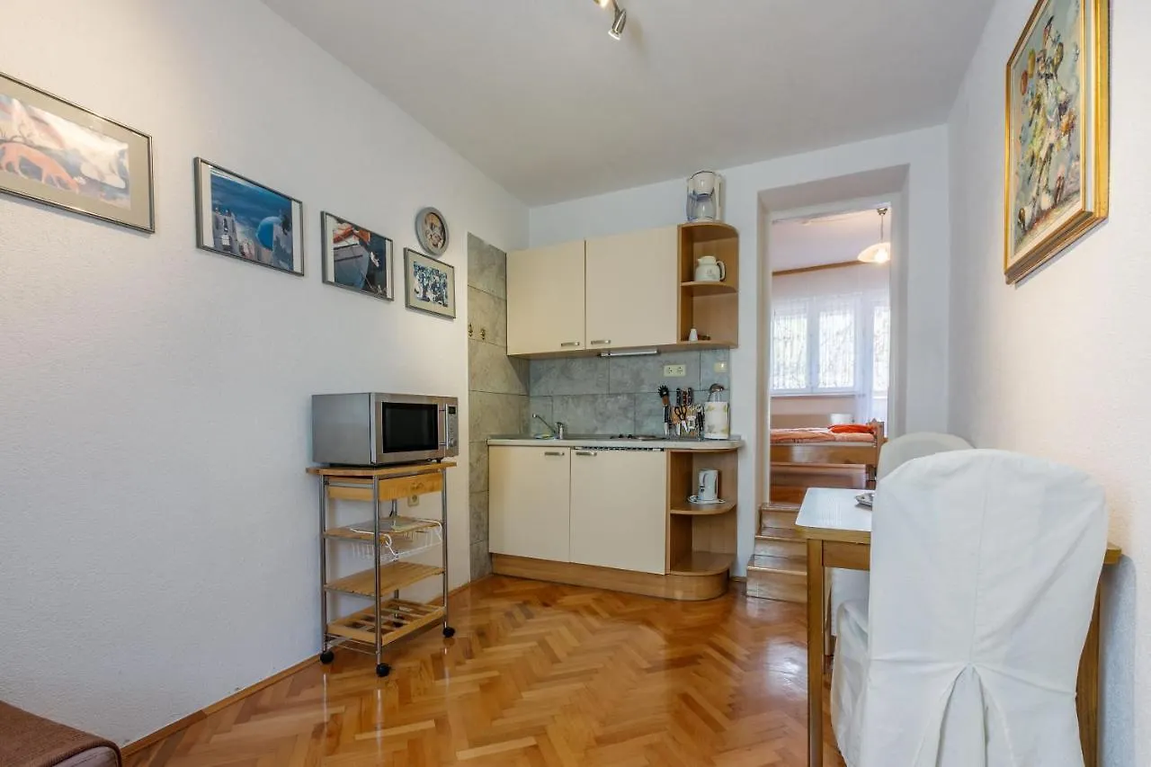 Apartments Villa 7 Crikvenica