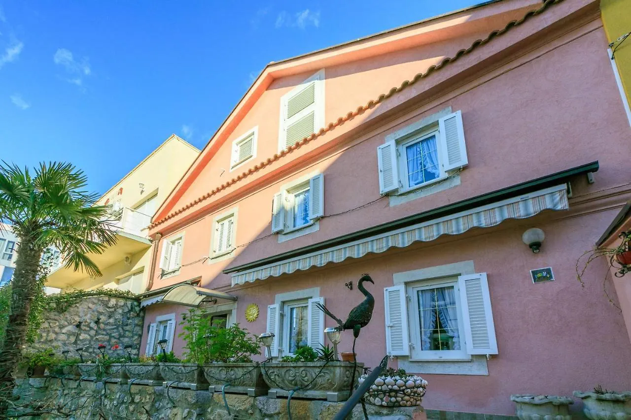 Apartments Villa 7 Crikvenica
