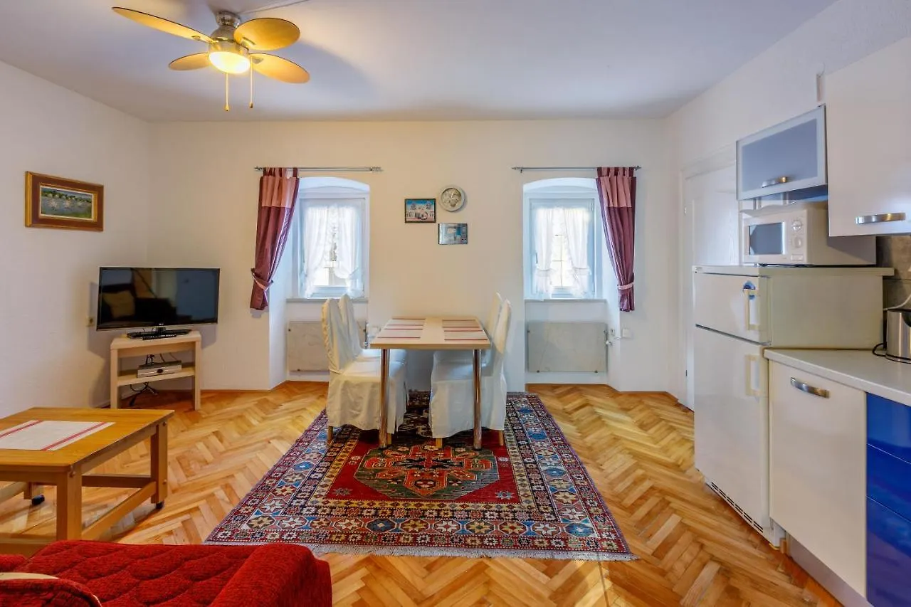 Apartments Villa 7 Crikvenica